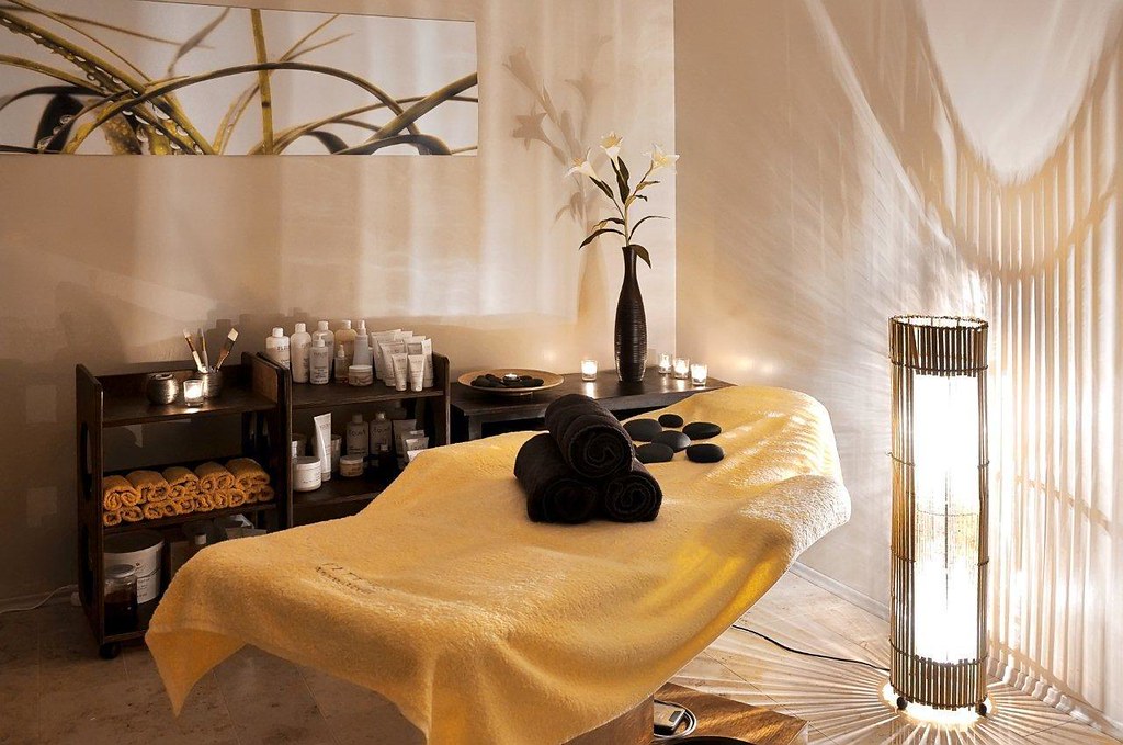 Full Body Spa Service